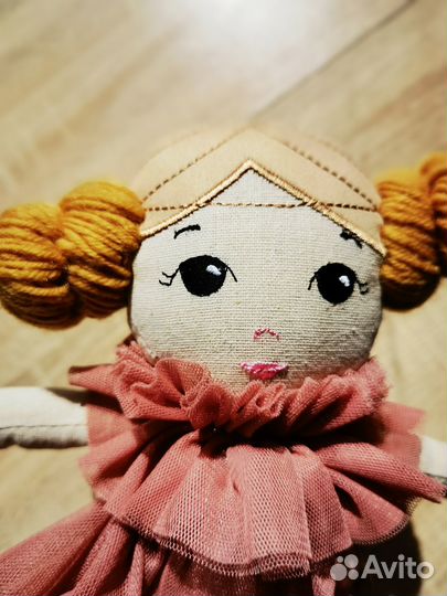 Интерьерная мягкая кукла 20 см Kuchenland