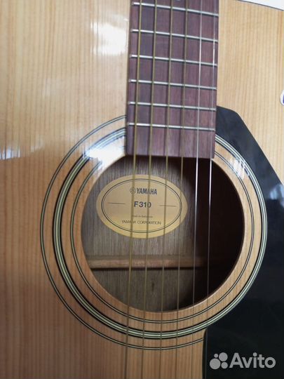 Акустическая гитара yamaha f310 бу
