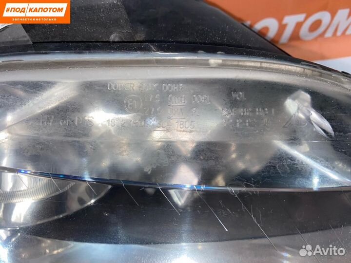 Фара правая Audi A4 B7 2005