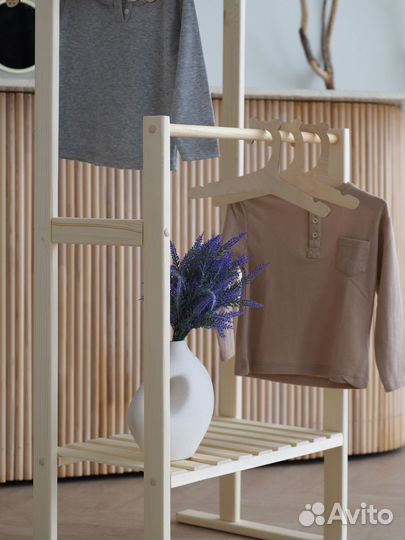 Вешалка напольная из дерева