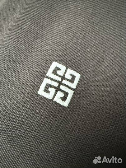 Футболка мужская givenchy