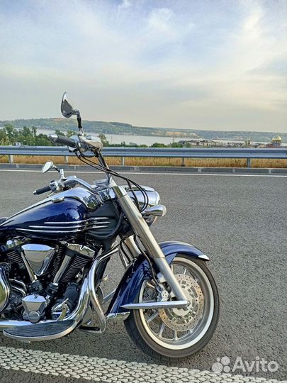 Yamaha XV 1900 Roadliner / Stratoliner