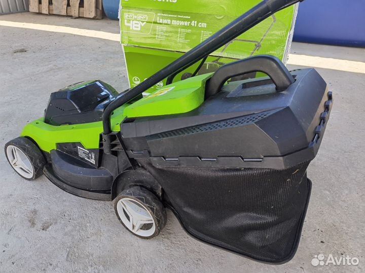 Газонокосилка аккумуляторная Greenworks 33 см 24v