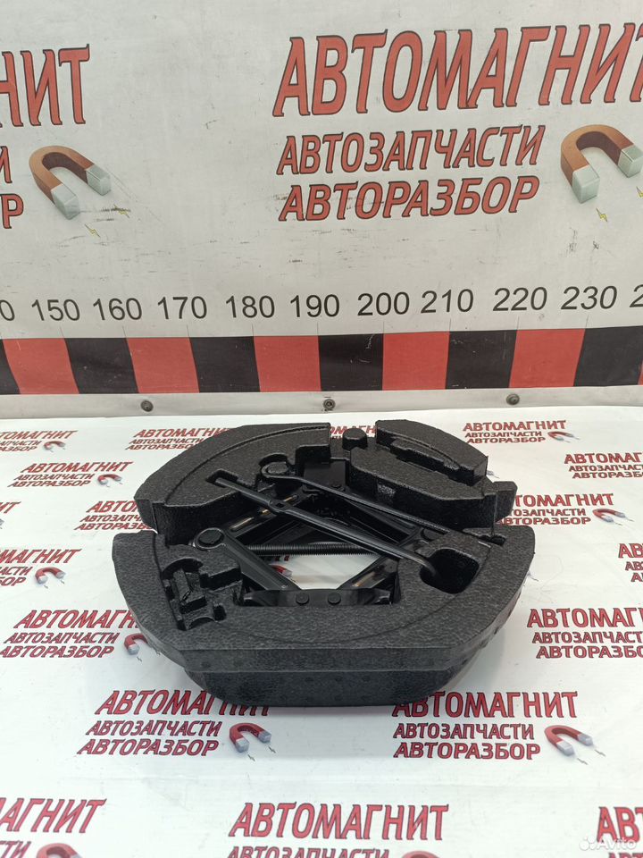 Органайзер багажника домкрат Geely Emgrand SS11