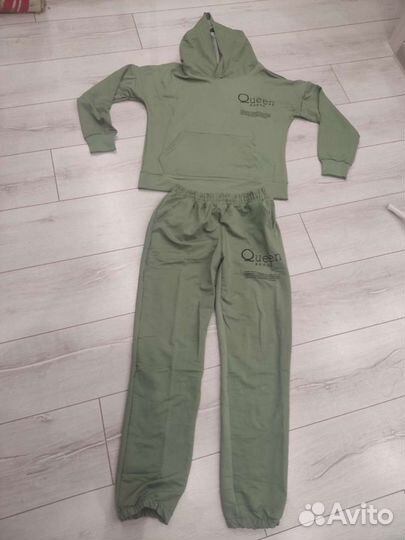 Спортивный костюм