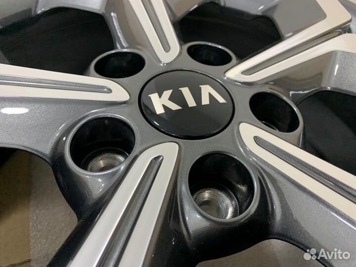 Новые оригинальные литые диски Kia Ceed R17