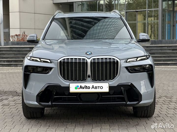 BMW X7 3.0 AT, 2024, 65 км