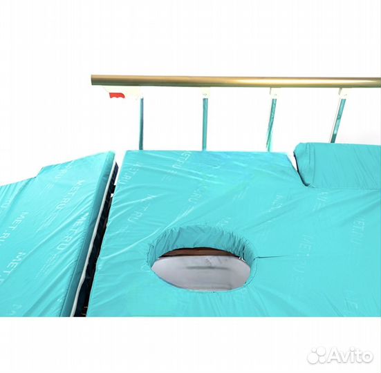 Медицинская кровать для лежачих больных