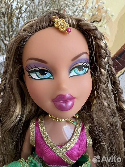 Кукла Bratz genie magic Ясмин