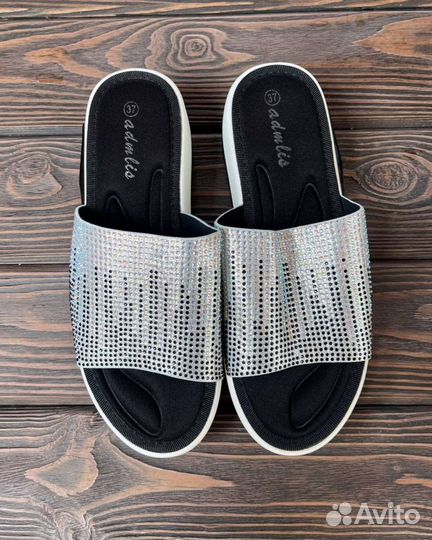 Шлепанцы женские