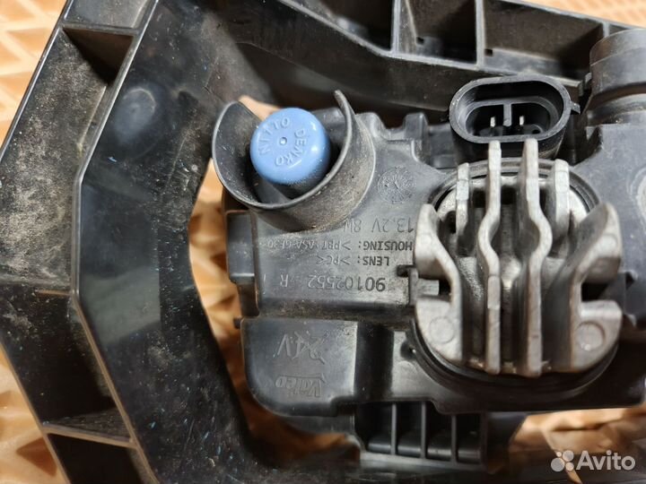 Фара противотуманная Nissan Serena/note/X-Trail