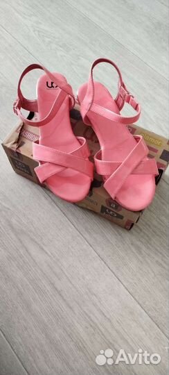 Босоножки для девочки