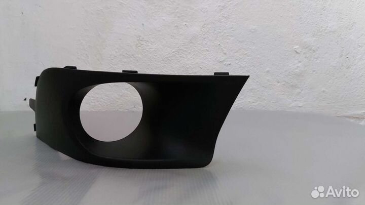 Накладка противотуманной фары Subaru Legacy