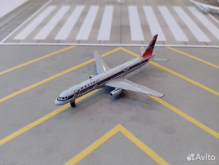 Самолёт Boeing 757 