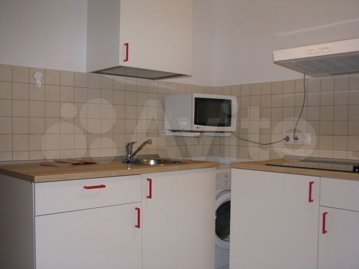 2-к. квартира, 35 м², 1/12 эт.