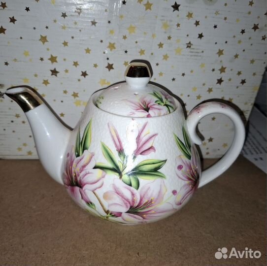 Заварочный чайник и соусница