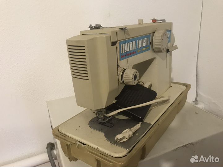 Швейная машина Veritas