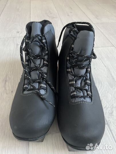 Лыжные ботинки новые