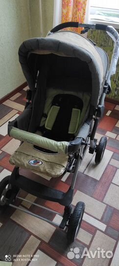 Прогулочная коляска