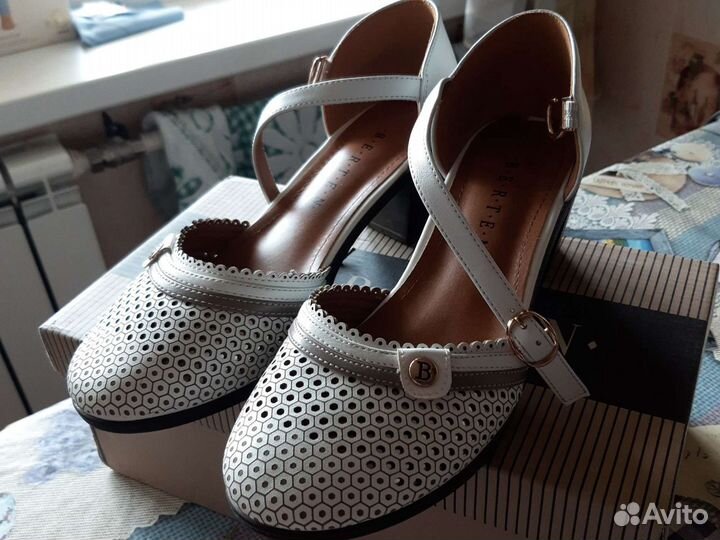 Босоножки женские 36 размер