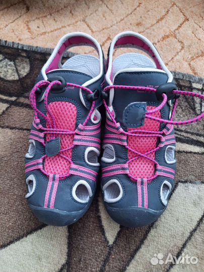 Кроссовки для девочки 36 Котофей