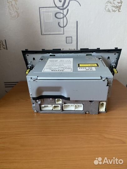 Стандартная магнитола Toyota Camry 40