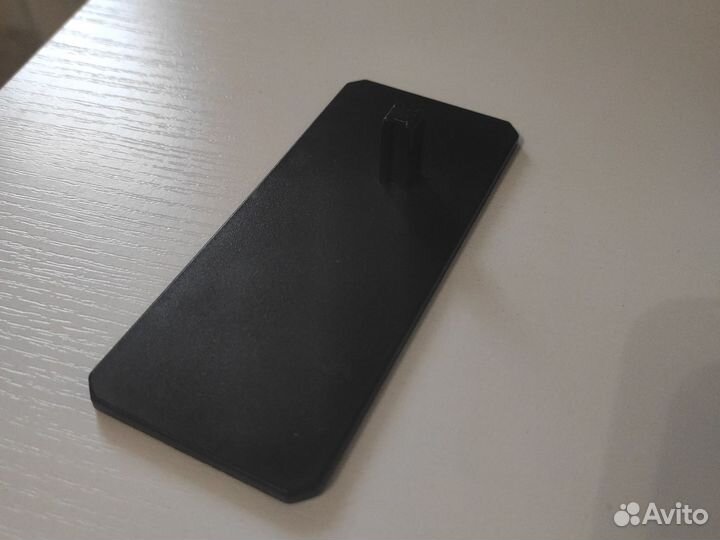 Автоматическая кормушка для рыб