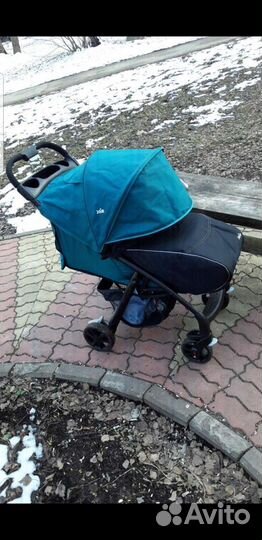 Прогулочная коляска joie