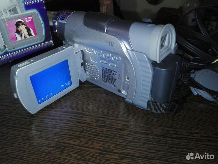 Видеокамера JVC GR-D30E