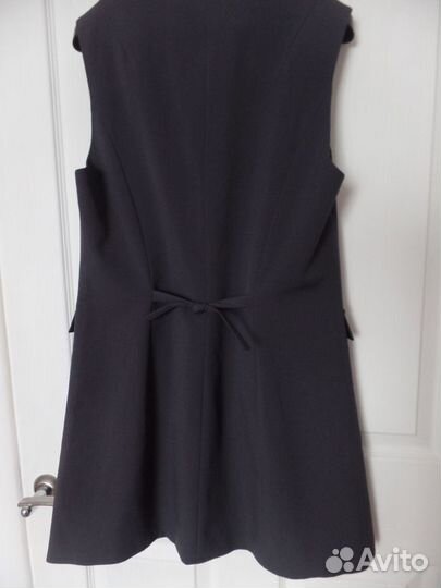 Жилет, брюки и юбка школьные для девочки 164