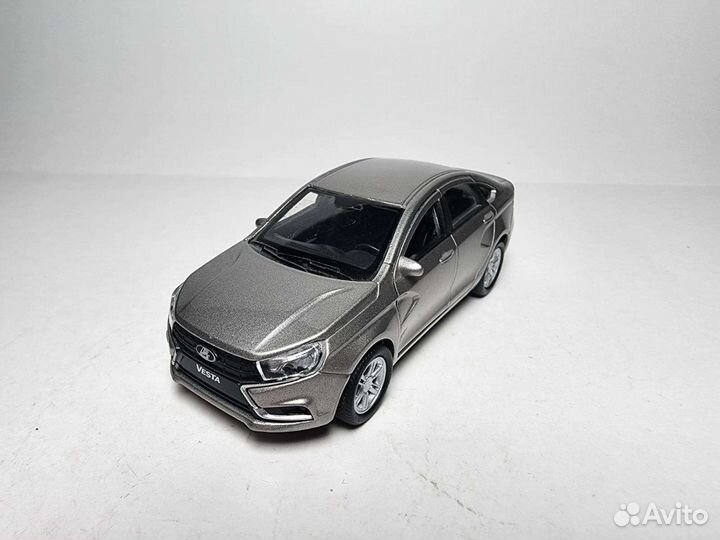 Лада Веста Welly 1:38