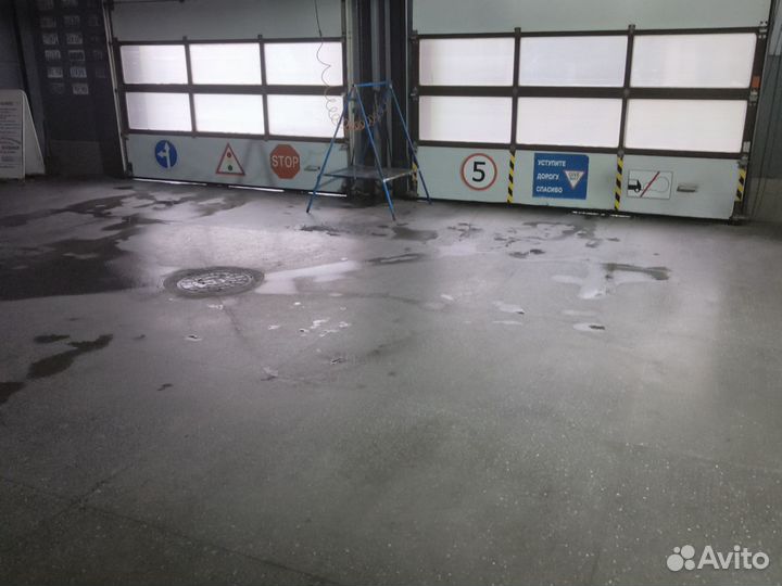 Мойщик автомобилей