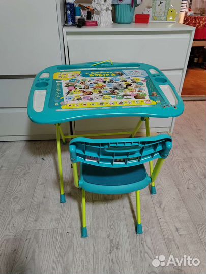 Детский стол и стул