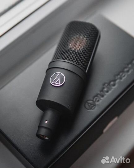 Студийный микрофон audio technica 4040