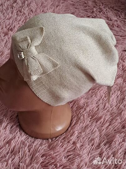 Шапка весенняя для девочки