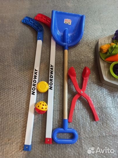 Зимние детские игрушки для маленьких