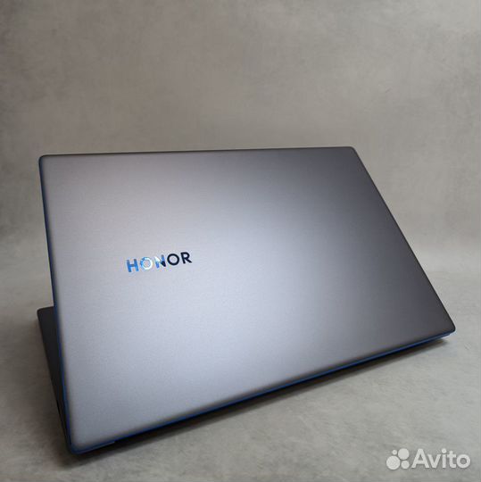 Honor Magicbook 15 R5-5500U\8\512