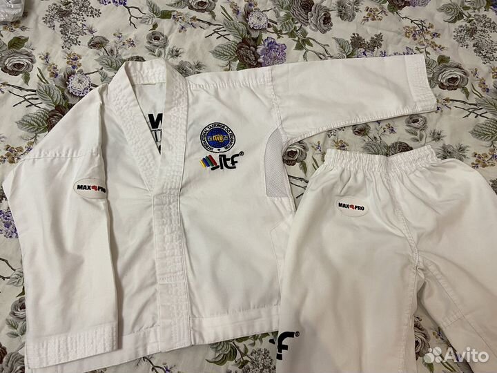 Кимоно для тхэквондо Max pro