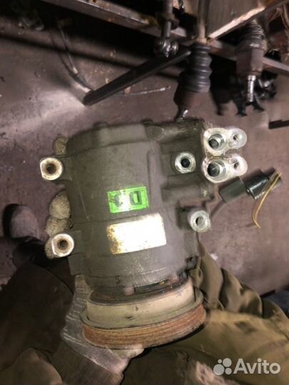 Компрессор кондиционера Hyundai Accent