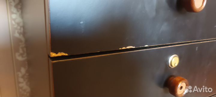 Письменный стол + тумбочка б/у