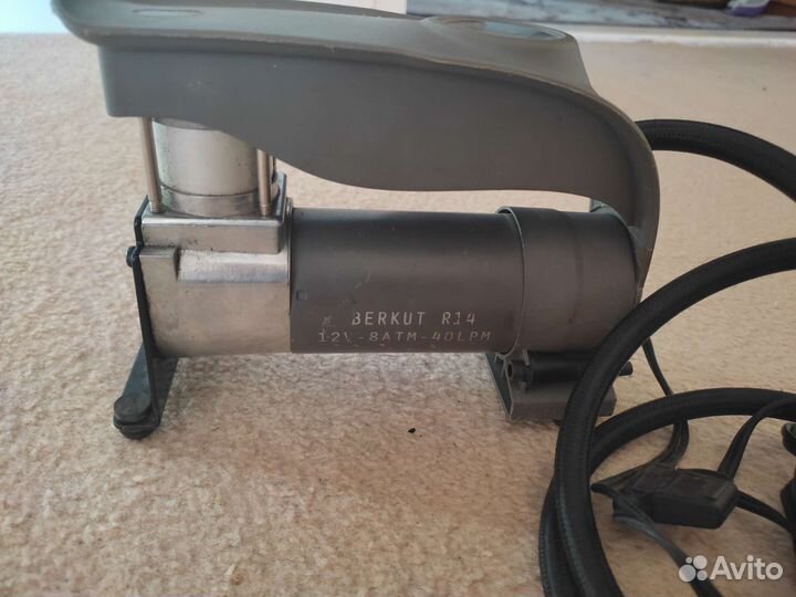 Компрессор автомобильный