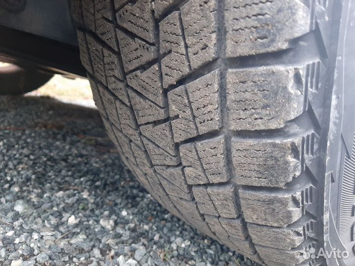 Bridgestone Blizzak DM-V1 225/65 R18 103R