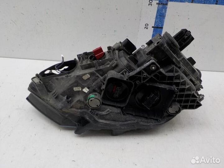 Фара правая Volkswagen Passat