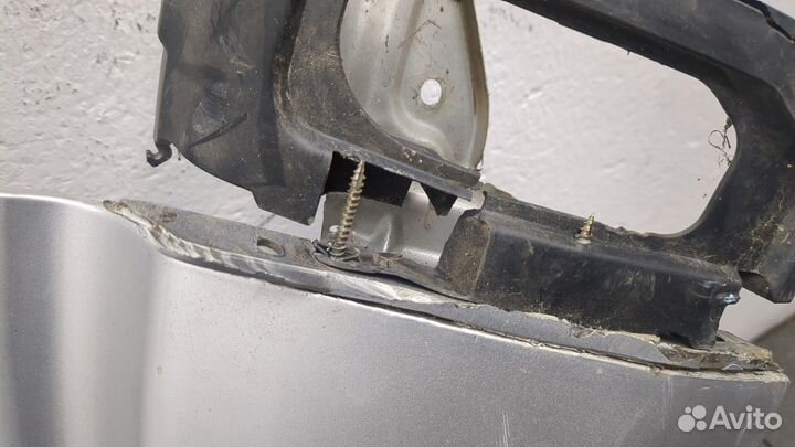 Крыло правое переднее Nissan Navara, 2006