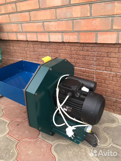 Зернодробилка