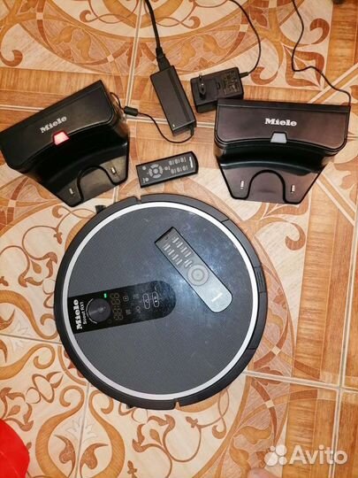 Робот пылесос Miele Scout RX1