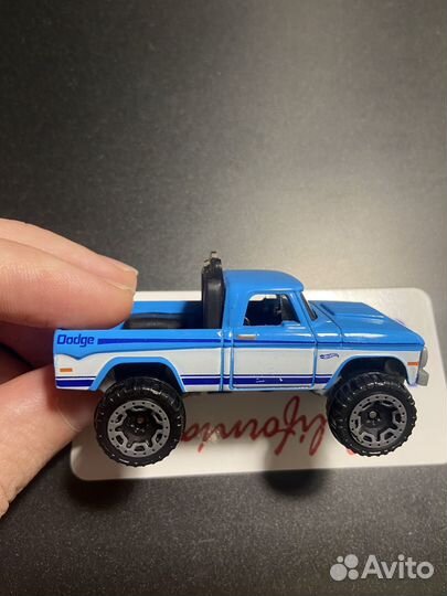 70 Dodge Power Wagon от Hot wheels
