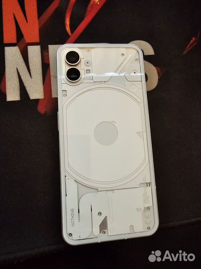 Nothing Phone 1, 8/256 ГБ