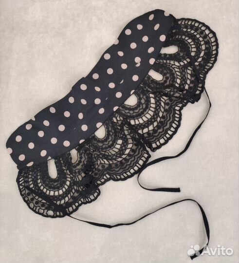 Воротник Valentino red