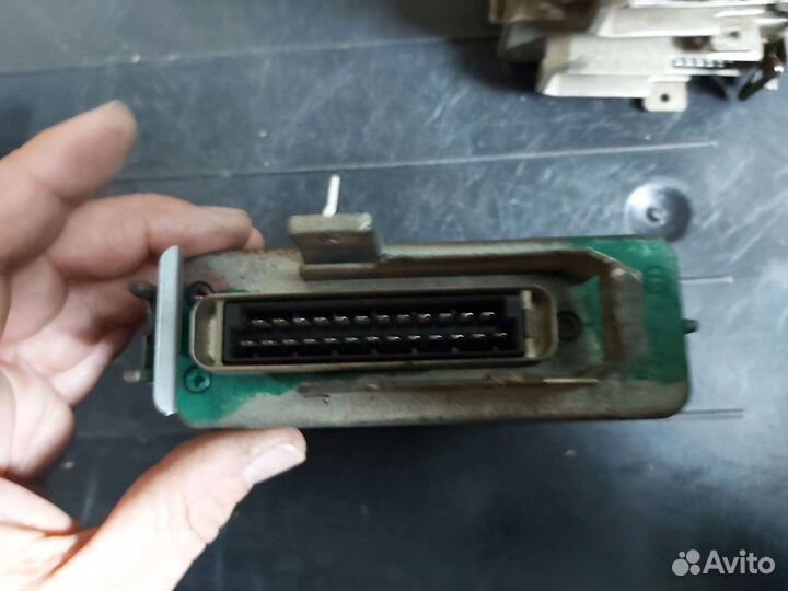 Блок управления двигателем VW Golf 2 0285007061